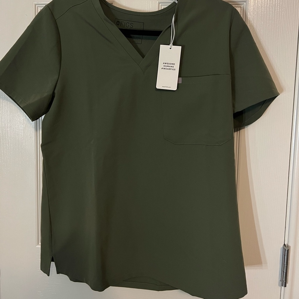 FIGS NEW Moss Women’s Scrubs Set
